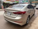 Hyundai Elantra 2018 - Cần bán xe Hyundai Elantra năm sản xuất 2018 xe gia đình