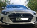 Hyundai Elantra 2017 - Cần bán gấp Hyundai Elantra 1.6 MT 2017, màu trắng số sàn, 496 triệu