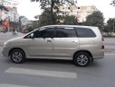 Toyota Innova 2.0E 2014 - Bán Toyota Innova 2.0 E đời 2014, màu vàng số sàn