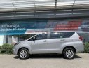 Toyota Innova 2018 - Bán xe Toyota Innova 2.0 E MT đời 2018, màu bạc số sàn