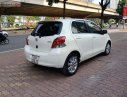 Toyota Yaris 2011 - Bán ô tô Toyota Yaris đời 2011, màu trắng, nhập khẩu chính chủ