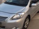 Toyota Vios  E  2009 - Cần bán gấp Toyota Vios E đời 2009, màu bạc xe gia đình