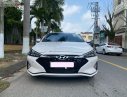 Hyundai Elantra Sport 1.6 AT 2019 - Bán Hyundai Elantra Sport 1.6 AT đời 2019, màu trắng như mới, 730tr