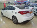 Kia K3 2014 - Cần bán Kia K3 1.6 MT năm sản xuất 2014, màu trắng như mới, 435 triệu