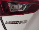 Mazda 3 2018 - Cần bán gấp Mazda 3 đời 2018, màu trắng, giá 630tr