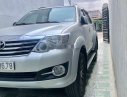 Toyota Fortuner 2016 - Cần bán lại xe Toyota Fortuner sản xuất 2016, màu bạc xe gia đình