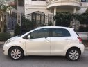 Toyota Yaris   2010 - Bán Toyota Yaris năm sản xuất 2010, màu trắng, nhập khẩu Nhật Bản giá cạnh tranh