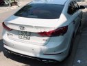 Hyundai Elantra 2016 - Cần bán Hyundai Elantra 1.6 AT sản xuất 2016, màu trắng, giá chỉ 585 triệu