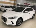 Hyundai Elantra 1.6 AT 2018 - Cần bán lại xe Hyundai Elantra 1.6 AT đời 2018, màu trắng số tự động, giá 619tr