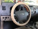 Toyota Fortuner 2010 - Cần bán lại xe Toyota Fortuner 2.7 V AT sản xuất năm 2010, màu bạc xe gia đình giá cạnh tranh