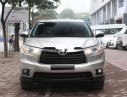 Toyota Highlander  LE 2.7 2014 - Bán Toyota Highlander LE 2.7 năm sản xuất 2014, màu bạc số tự động