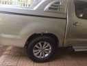 Toyota Hilux 2012 - Cần bán xe Toyota Hilux đời 2012, màu bạc, giá tốt