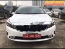 Kia Cerato AT  2017 - Bán Kia Cerato AT đời 2017, màu trắng giá cạnh tranh