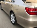 Toyota Camry 2018 - Cần bán lại xe Toyota Camry đời 2018, màu nâu, giá 880tr