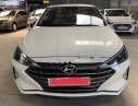 Hyundai Elantra 1.6MT 2019 - Bán Hyundai Elantra 1.6MT đời 2019, màu trắng số sàn, giá tốt