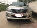 Toyota Hilux 2012 - Bán ô tô Toyota Hilux đời 2012, màu bạc, xe nhập số sàn