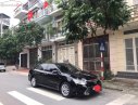 Toyota Camry 2.0E 2017 - Bán Toyota Camry 2.0E sản xuất năm 2017, màu đen chính chủ, giá tốt