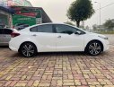 Kia Cerato 2018 - Cần bán Kia Cerato 1.6 MT sản xuất năm 2018, màu trắng số sàn, giá tốt