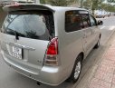 Toyota Innova 2006 - Cần bán gấp Toyota Innova sản xuất năm 2006, màu bạc, 270 triệu