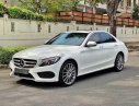 Mercedes-Benz C class   2017 - Bán xe Mercedes C300 AMGđời 2017, màu trắng