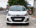 Hyundai Grand i10 2017 - Bán Hyundai Grand i10 đời 2017, màu trắng, 368 triệu