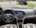Hyundai Elantra  MT 2017 - Cần bán gấp Hyundai Elantra MT năm sản xuất 2017, màu trắng giá cạnh tranh