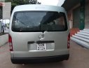 Toyota Hiace 2.5 mt 2010 - Bán Toyota Hiace 2.5 MT 2010, màu xanh lam, giá chỉ 299 triệu