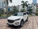 Hyundai Tucson 2.0 ATH 2017 - Cần bán xe Hyundai Tucson 2.0 ATH đời 2017, màu trắng, giá chỉ 805 triệu