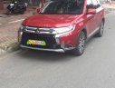 Mitsubishi Outlander  2.0 Premium  2018 - Cần bán lại xe Mitsubishi Outlander 2.0 Premium năm sản xuất 2018, màu đỏ, giá chỉ 770 triệu