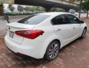 Kia K3 2015 - Cần bán lại xe Kia K3 sản xuất năm 2015, màu trắng