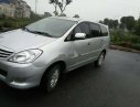 Toyota Innova G 2010 - Cần bán gấp Toyota Innova G năm 2010, màu bạc xe gia đình