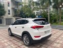 Hyundai Tucson 2.0 ATH 2017 - Cần bán xe Hyundai Tucson 2.0 ATH đời 2017, màu trắng, giá chỉ 805 triệu