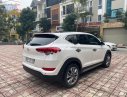 Hyundai Tucson 2.0 ATH 2017 - Cần bán xe Hyundai Tucson 2.0 ATH đời 2017, màu trắng, giá chỉ 805 triệu