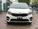 Kia Rondo GAT 2017 - Cần bán Kia Rondo GAT sản xuất 2017, màu trắng chính chủ, 585 triệu