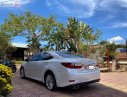 Lexus ES 250 2016 - Cần bán gấp Lexus ES 250 sản xuất năm 2016, màu trắng, nhập khẩu