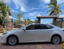 Lexus ES 250 2016 - Cần bán gấp Lexus ES 250 sản xuất năm 2016, màu trắng, nhập khẩu