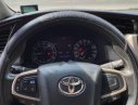 Toyota Innova 2.0E 2017 - Cần bán Toyota Innova 2.0E sản xuất 2017, màu xám, 575 triệu