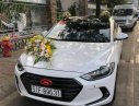 Hyundai Elantra 2017 - Cần bán gấp Hyundai Elantra 2017, màu trắng như mới, giá chỉ 598 triệu