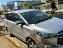 Toyota Innova 2017 - Bán Toyota Innova năm 2017, màu bạc xe gia đình