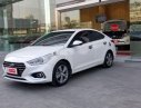 Hyundai Accent 2018 - Bán ô tô Hyundai Accent sản xuất năm 2018, màu trắng, xe gia đình, giá chỉ 500 triệu