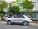 Toyota Fortuner 2011 - Cần bán gấp Toyota Fortuner đời 2011, màu bạc