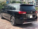 Kia Sedona 2.2L DATH 2017 - Cần bán xe Kia Sedona 2.2L DATH đời 2017, màu đen, giá tốt