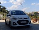 Hyundai Grand i10   2015 - Cần bán xe Hyundai Grand i10 sản xuất năm 2015, màu trắng, nhập khẩu 