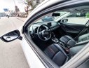 Mazda 2 2018 - Cần bán gấp Mazda 2 năm sản xuất 2018, màu trắng