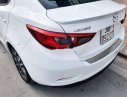 Mazda 2 2018 - Cần bán gấp Mazda 2 năm sản xuất 2018, màu trắng