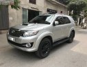 Toyota Fortuner G 2016 - Cần bán xe Toyota Fortuner G năm 2016, màu bạc số sàn