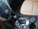 Hyundai Santa Fe 4WD 2017 - Cần bán lại xe Hyundai Santa Fe 4WD năm 2017, màu trắng số tự động