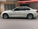 BMW 3 Series   2016 - Bán ô tô BMW 320i đời 2016, màu trắng, xe nhập 