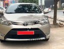 Toyota Vios MT 2017 - Bán Toyota Vios MT đời 2017, màu vàng số sàn