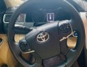 Toyota Camry 2.0E 2018 - Bán ô tô Toyota Camry 2.0E năm sản xuất 2018, màu đen, 845 triệu